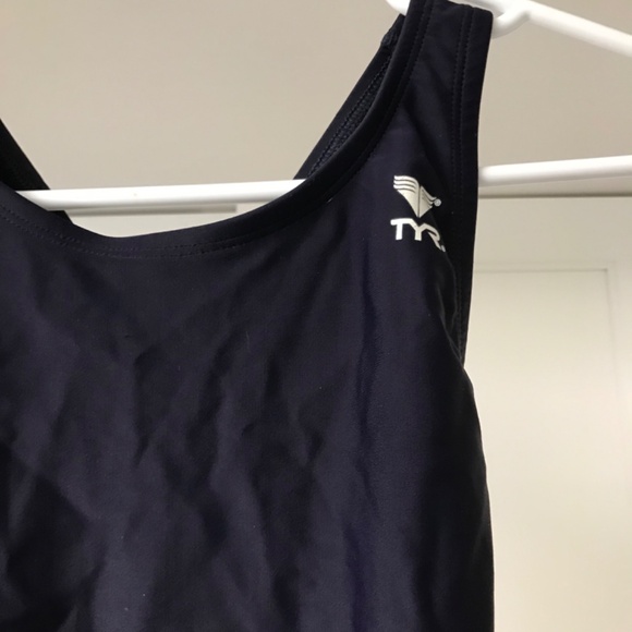 TYR Women’s Swimsuit Bathing Suit US 32 Navy Racerback One Piece NWOT - Picture 3 of 5